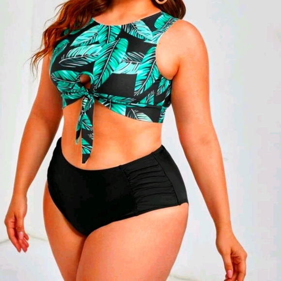 SHEIN 0XL print top and black   bottom swimsuit - Picture 6 of 9